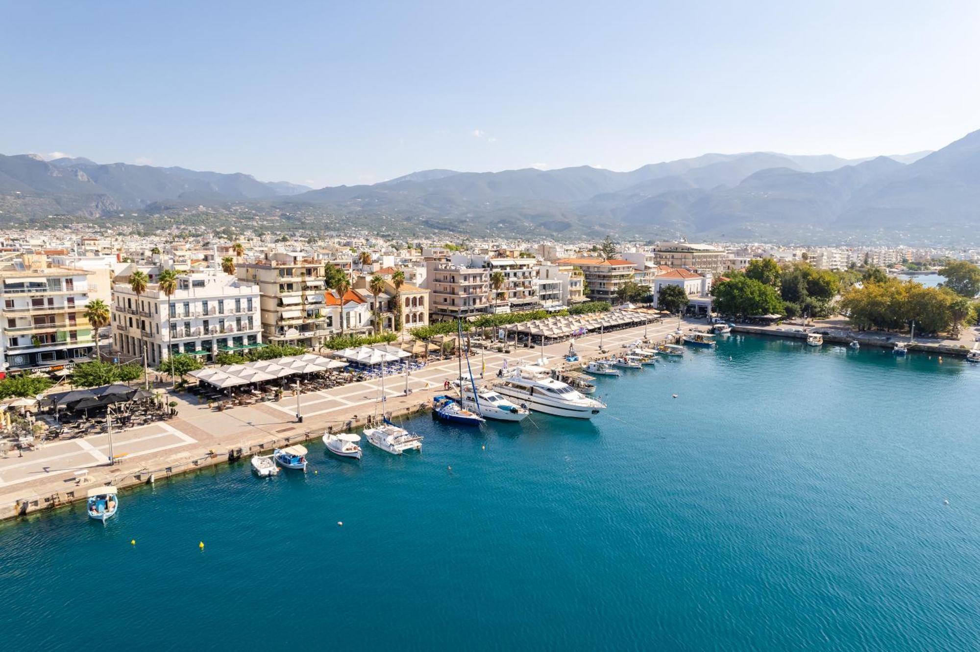 Grande Luxury - 2 * Kalamata