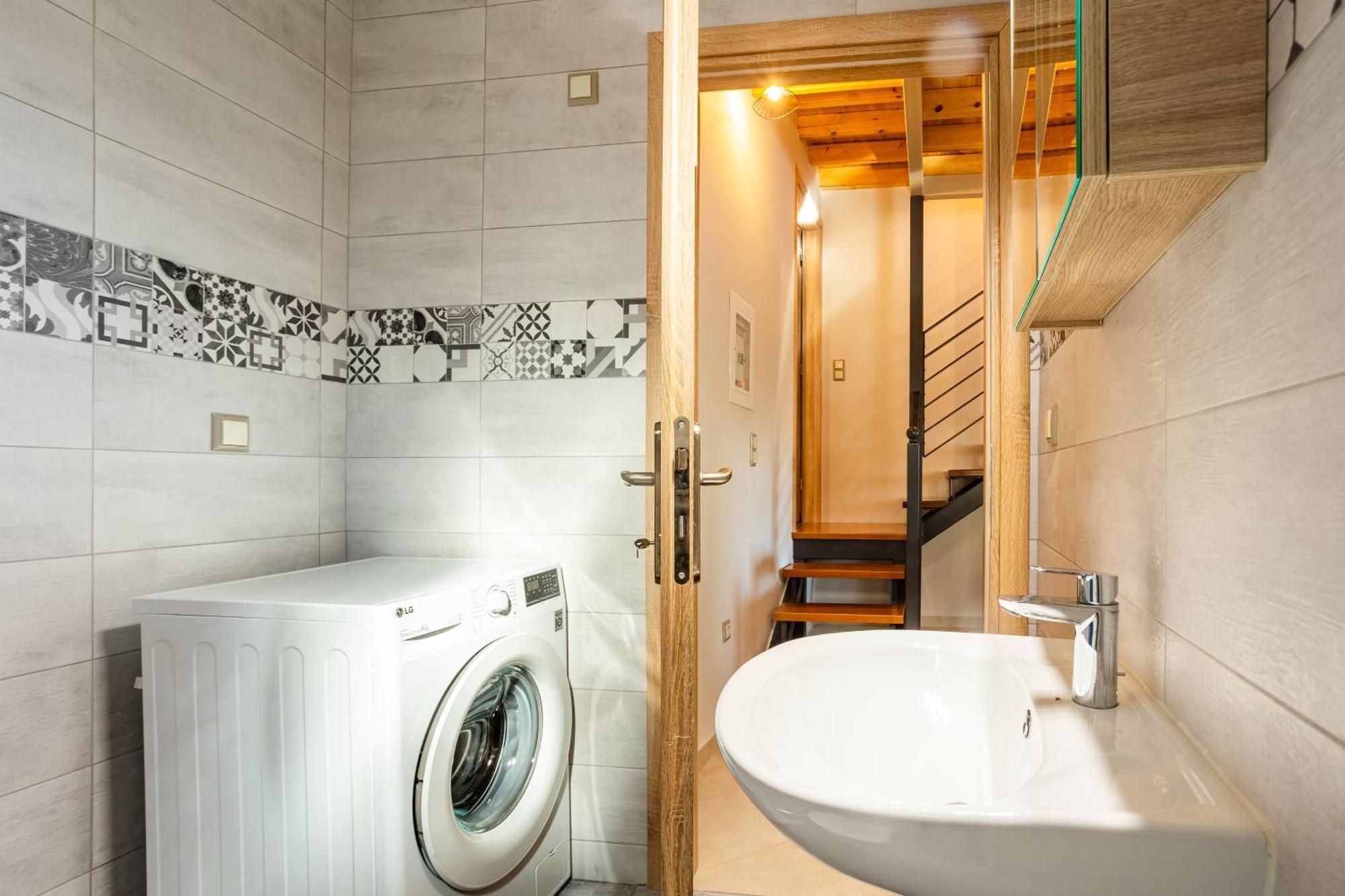 Grande Luxury - 2 Kalamata