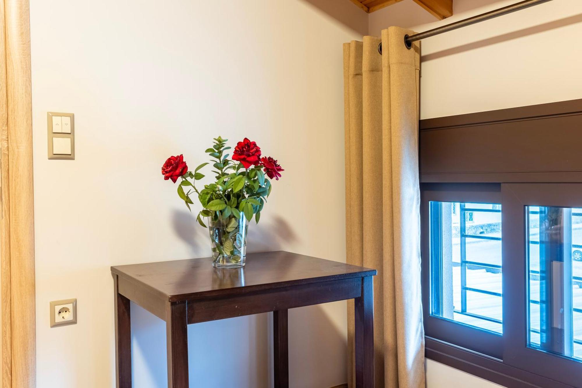 Grande Luxury - 2 Kalamata